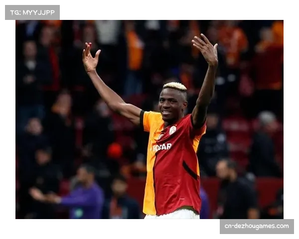 那不勒斯2-2战平萨索洛，奥斯梅恩梅开二度难救主